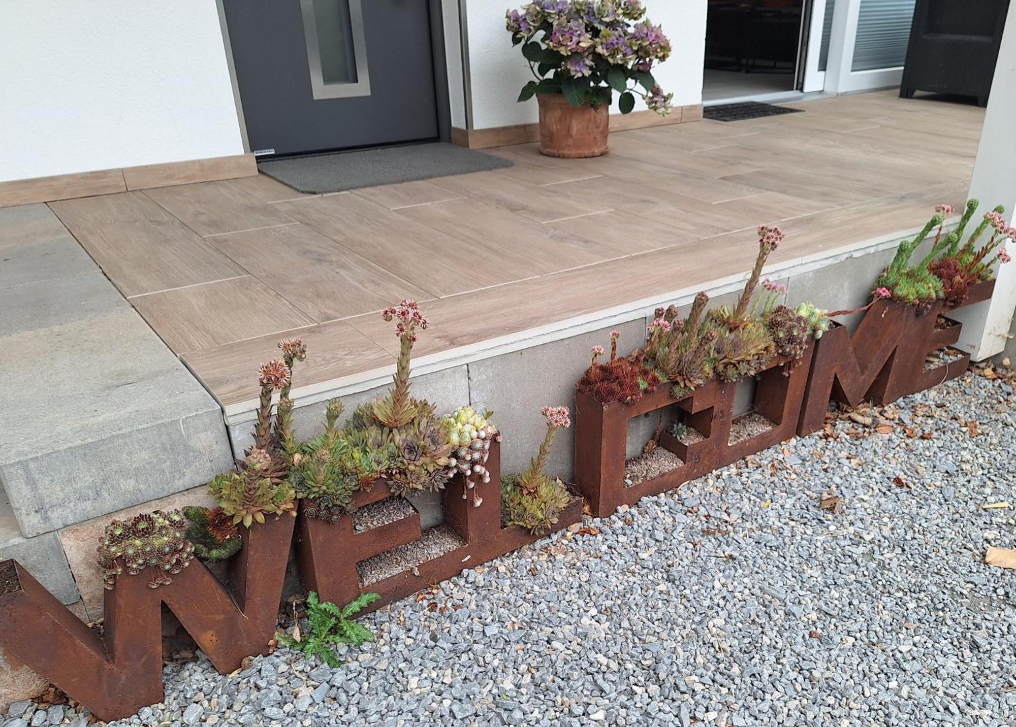 Auszeit Erfurt - Stilvoller Bungalow Mit Parkplatz - Zentrumsnah Exterior photo