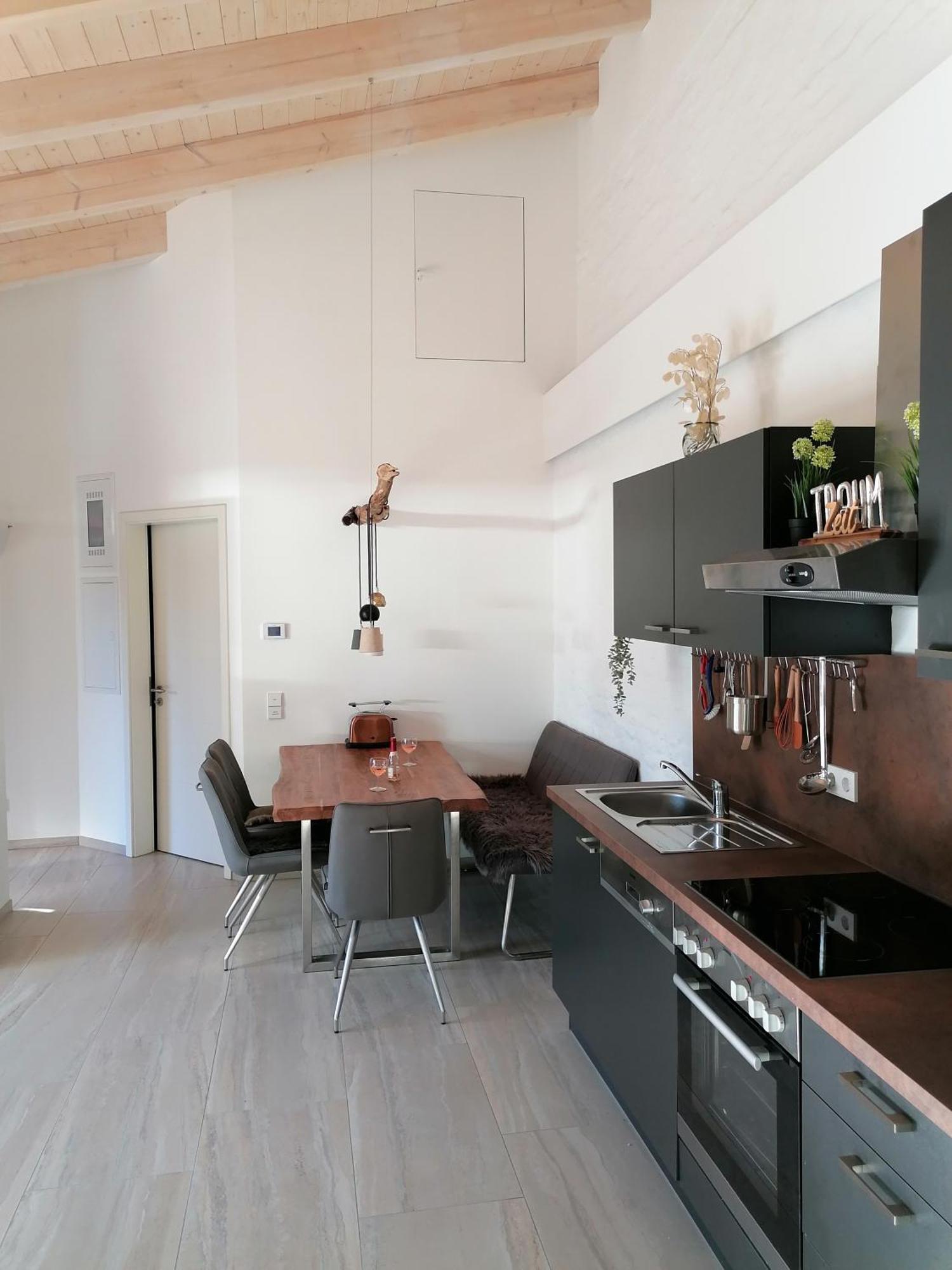Auszeit Erfurt - Stilvoller Bungalow Mit Parkplatz - Zentrumsnah Exterior photo