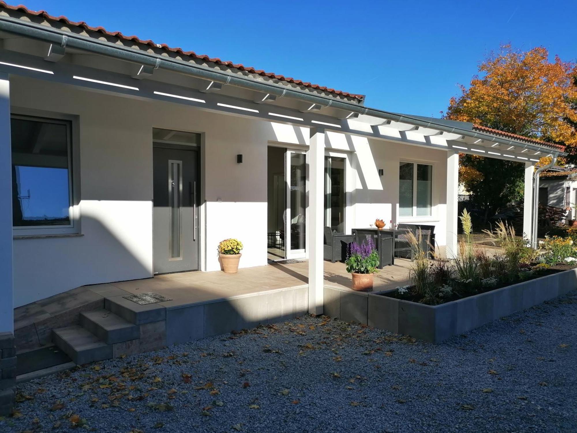 Auszeit Erfurt - Stilvoller Bungalow Mit Parkplatz - Zentrumsnah Exterior photo